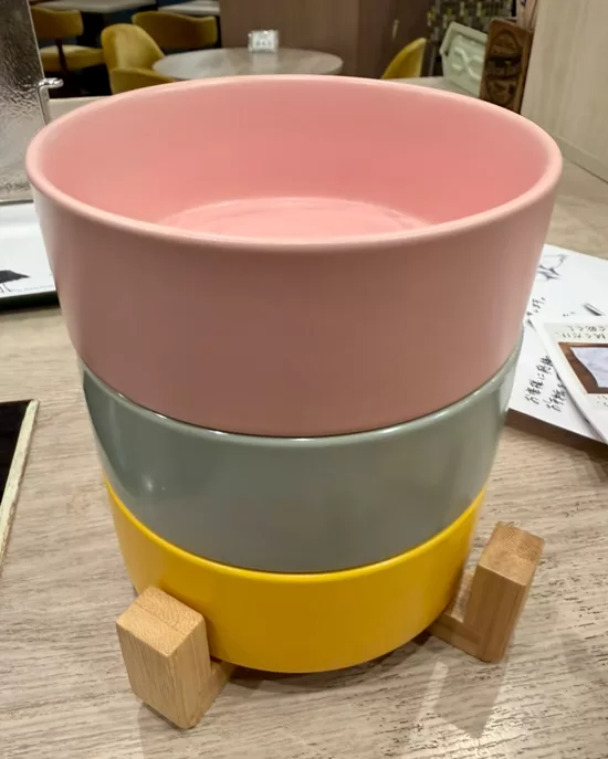 ワンちゃん用のお水の器